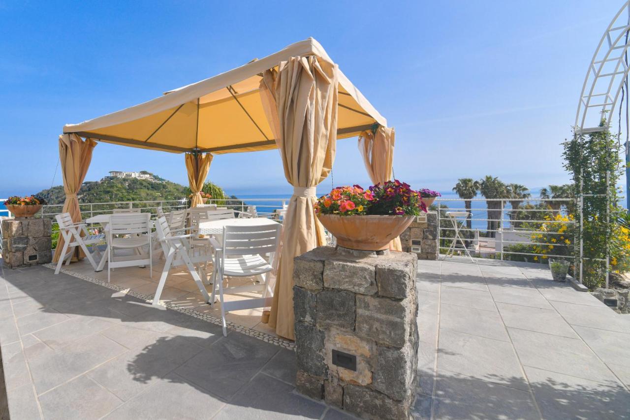 Belgodere Di Mezzavia Apartments Lacco Ameno  Εξωτερικό φωτογραφία