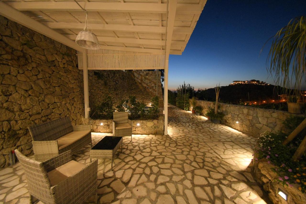 Belgodere Di Mezzavia Apartments Lacco Ameno  Εξωτερικό φωτογραφία